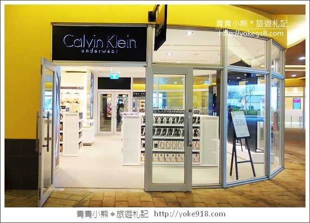桃園華泰聖誕村》桃園outlet．華泰購物中心飄雪了~一起賞聖誕樹去 @青青小熊＊旅遊札記