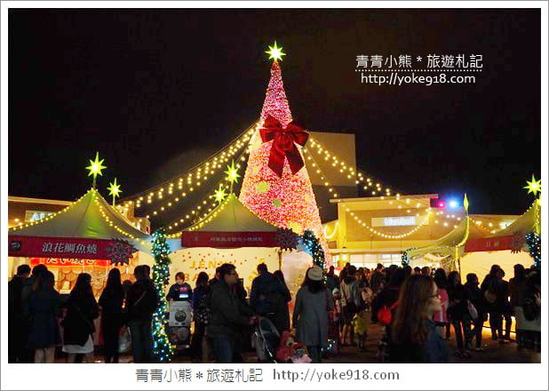 桃園華泰聖誕村》桃園outlet．華泰購物中心飄雪了~一起賞聖誕樹去 @青青小熊＊旅遊札記