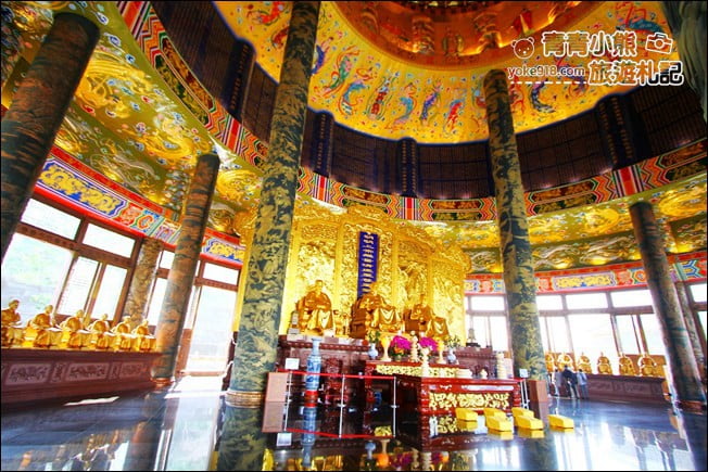 台中景點》白陽聖廟~金碧輝煌最高銅鑄圓頂建築天壇-一貫道祖師紀念館 @青青小熊*旅遊札記 台中景點》白陽聖廟~金碧輝煌最高銅鑄圓頂建築天壇-一貫道祖師紀念館 @青青小熊*旅遊札記