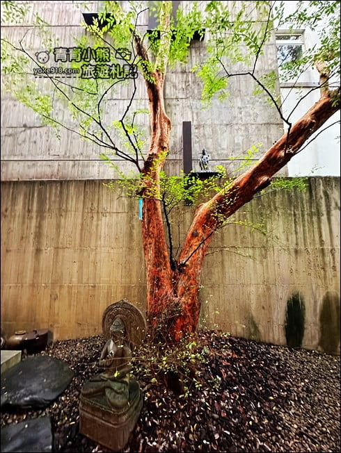 台中景點》大里菩薩寺.一間與眾不同的寺廟~處處可見的建築設計之美 @青青小熊*旅遊札記 台中景點》大里菩薩寺.一間與眾不同的寺廟~處處可見的建築設計之美 @青青小熊*旅遊札記