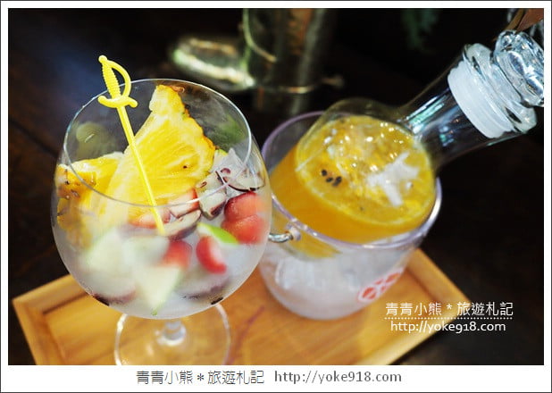 台中冰店推薦》作客青果冰室.喝飲料.吃冰品也要很浮誇~英倫風冰店 @青青小熊*旅遊札記 台中冰店推薦》作客青果冰室.喝飲料.吃冰品也要很浮誇~英倫風冰店 @青青小熊*旅遊札記