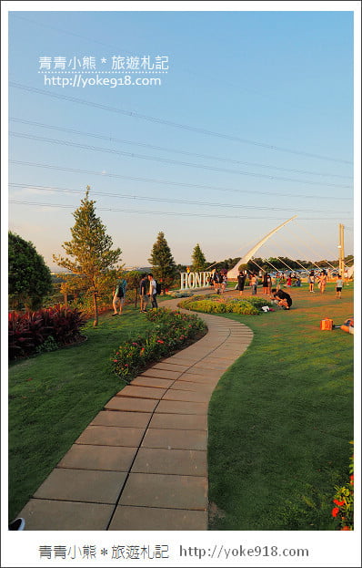 新竹湖口夜景餐廳》夏季三角 景觀咖啡廳.最新亮點一起來賞夕陽看夜景 @青青小熊*旅遊札記 新竹湖口夜景餐廳》夏季三角 景觀咖啡廳.最新亮點一起來賞夕陽看夜景 @青青小熊*旅遊札記