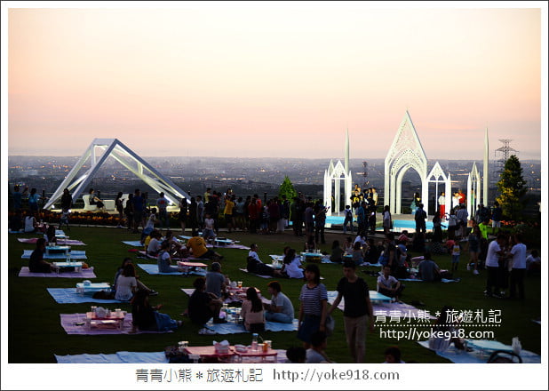 新竹湖口夜景餐廳》夏季三角 景觀咖啡廳.最新亮點一起來賞夕陽看夜景 @青青小熊*旅遊札記 新竹湖口夜景餐廳》夏季三角 景觀咖啡廳.最新亮點一起來賞夕陽看夜景 @青青小熊*旅遊札記