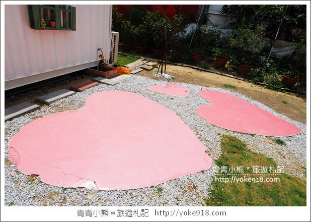 新竹景點》竹北CY coffee.貨櫃屋景觀咖啡廳~花牆甜甜圈好好拍 @青青小熊*旅遊札記 新竹景點》竹北CY coffee.貨櫃屋景觀咖啡廳~花牆甜甜圈好好拍 @青青小熊*旅遊札記