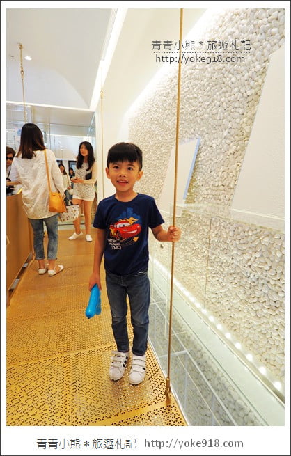台中新景點》分子藥局.超華麗~美的像咖啡廳的藥局 @青青小熊*旅遊札記 台中新景點》分子藥局.超華麗~美的像咖啡廳的藥局 @青青小熊*旅遊札記