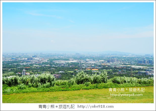 桃園夜景餐廳》白圍牆景觀咖啡.眺望城市美景~情侶約會景點 @青青小熊*旅遊札記 桃園夜景餐廳》白圍牆景觀咖啡.眺望城市美景~情侶約會景點 @青青小熊*旅遊札記