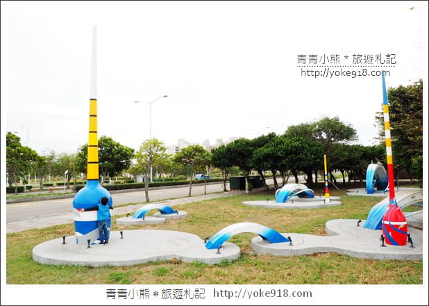 台中景點》梧棲頂魚寮公園．3D海洋彩繪&大鯨魚出沒 @青青小熊＊旅遊札記