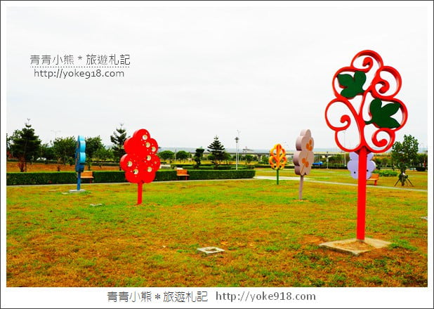 台中景點》梧棲頂魚寮公園．3D海洋彩繪&大鯨魚出沒 @青青小熊＊旅遊札記