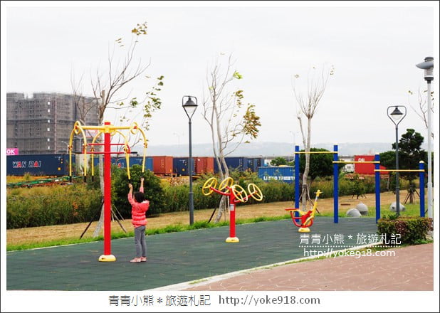 台中景點》梧棲頂魚寮公園．3D海洋彩繪&大鯨魚出沒 @青青小熊＊旅遊札記
