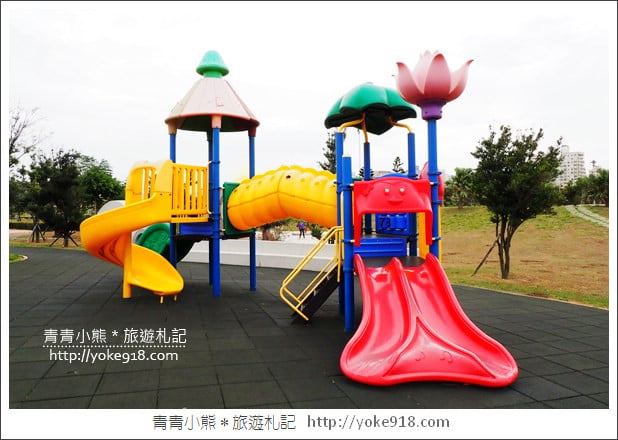 台中景點》梧棲頂魚寮公園．3D海洋彩繪&大鯨魚出沒 @青青小熊＊旅遊札記