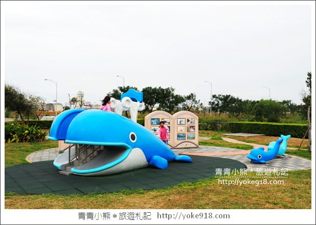 台中景點》梧棲頂魚寮公園．3D海洋彩繪&大鯨魚出沒 @青青小熊＊旅遊札記