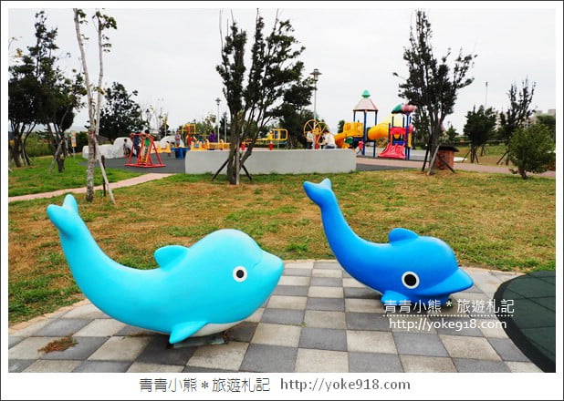 台中景點》梧棲頂魚寮公園．3D海洋彩繪&大鯨魚出沒 @青青小熊＊旅遊札記