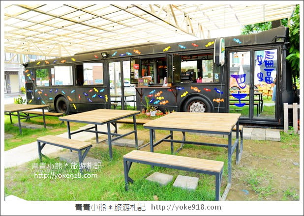 屏東景點》青創聚落．彩虹貨櫃屋市集~彩虹步道拍照去 @青青小熊＊旅遊札記