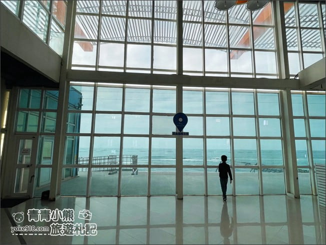 台南景點》黃金海岸方舟.在室內就可以看海,方舟造型建築還有大面落地窗 @青青小熊*旅遊札記 台南景點》黃金海岸方舟.在室內就可以看海,方舟造型建築還有大面落地窗 @青青小熊*旅遊札記