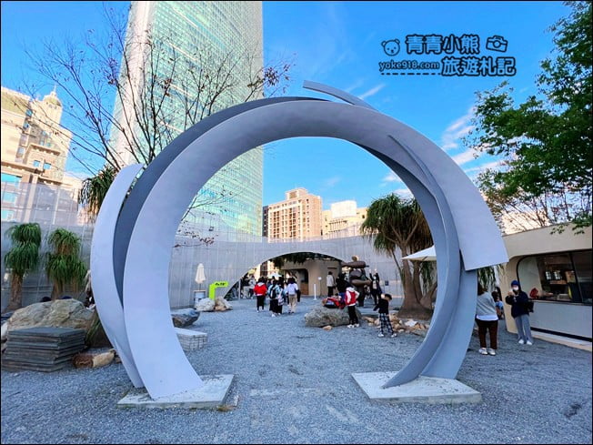 台中景點》PARK2草悟廣場.城市中的小森林,美食、市集~假日休閒新去處 @青青小熊*旅遊札記 台中景點》PARK2草悟廣場.城市中的小森林,美食、市集~假日休閒新去處 @青青小熊*旅遊札記