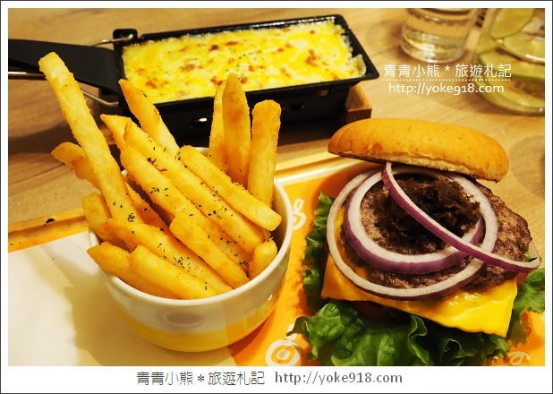 台中甜點店》Woosa屋莎鬆餅屋.甜點控必吃~像雲朵般的美味鬆餅 @青青小熊*旅遊札記 台中甜點店》Woosa屋莎鬆餅屋.甜點控必吃~像雲朵般的美味鬆餅 @青青小熊*旅遊札記