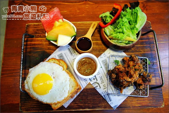 台中新景點》堅果小巷咖啡廳．早午餐店藏有稻草捲，台中拍照打卡新熱點 @青青小熊＊旅遊札記