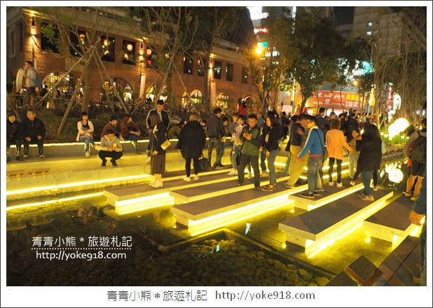 台中新景點》綠川水岸.愈夜愈美麗的新盛綠川水岸廊道~約會去 @青青小熊*旅遊札記 台中新景點》綠川水岸.愈夜愈美麗的新盛綠川水岸廊道~約會去 @青青小熊*旅遊札記