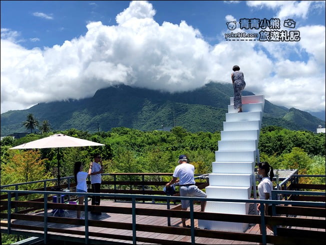 花蓮景點》Pony咖啡.天空中的漂浮夢幻天梯,還有庭園造景、小動物 @青青小熊*旅遊札記 花蓮景點》Pony咖啡.天空中的漂浮夢幻天梯,還有庭園造景、小動物 @青青小熊*旅遊札記