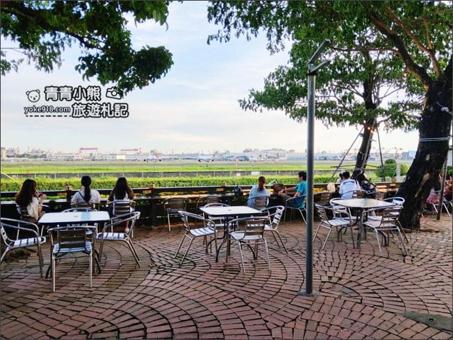 高雄景點》淨園農場．高雄親子同遊~賞梅花鹿、看飛機還有夢幻野餐區 @青青小熊＊旅遊札記