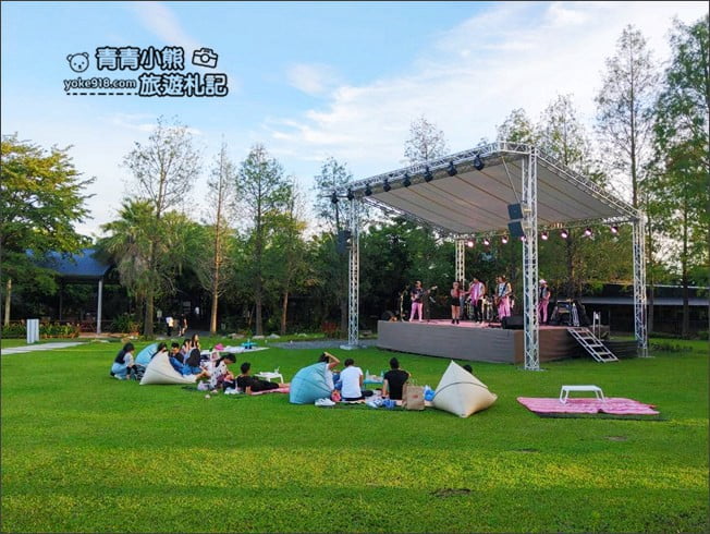 高雄景點》淨園農場.高雄親子同遊~賞梅花鹿、看飛機還有夢幻野餐區 @青青小熊*旅遊札記 高雄景點》淨園農場.高雄親子同遊~賞梅花鹿、看飛機還有夢幻野餐區 @青青小熊*旅遊札記