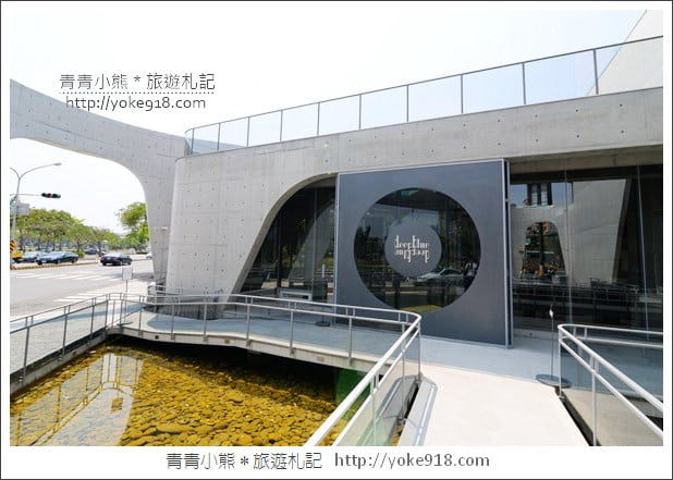 台南深藍咖啡館》千層蛋糕界的LV．台南安平必吃甜點千層在這 @青青小熊＊旅遊札記