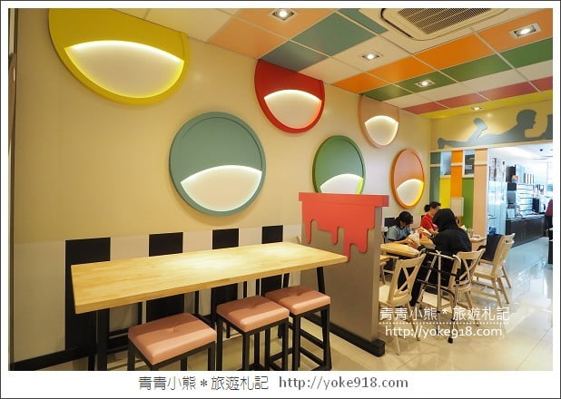 苗栗新景點》7-11新苗中門市.繽紛的彩色筆小七~超好拍打卡點 @青青小熊*旅遊札記 苗栗新景點》7-11新苗中門市.繽紛的彩色筆小七~超好拍打卡點 @青青小熊*旅遊札記
