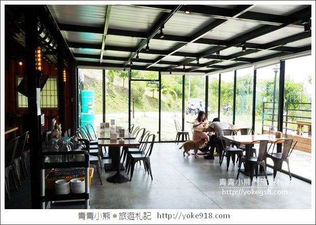 苗栗景點》公館Doo coffee景觀咖啡廳.小法鬥.彩虹三角屋好可愛 @青青小熊*旅遊札記 苗栗景點》公館Doo coffee景觀咖啡廳.小法鬥.彩虹三角屋好可愛 @青青小熊*旅遊札記