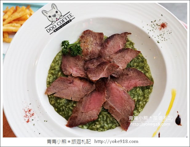 苗栗景點》公館Doo coffee景觀咖啡廳．小法鬥.彩虹三角屋好可愛 @青青小熊＊旅遊札記