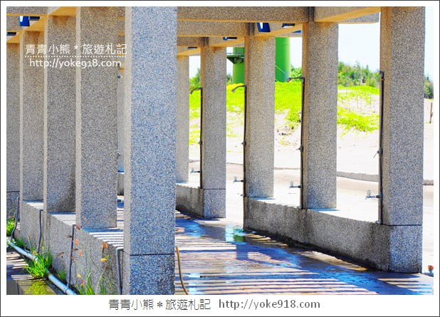 台中景點》大安遊客中心大泳池.暑假限定開放~親子玩水景點 @青青小熊*旅遊札記 台中景點》大安遊客中心大泳池.暑假限定開放~親子玩水景點 @青青小熊*旅遊札記