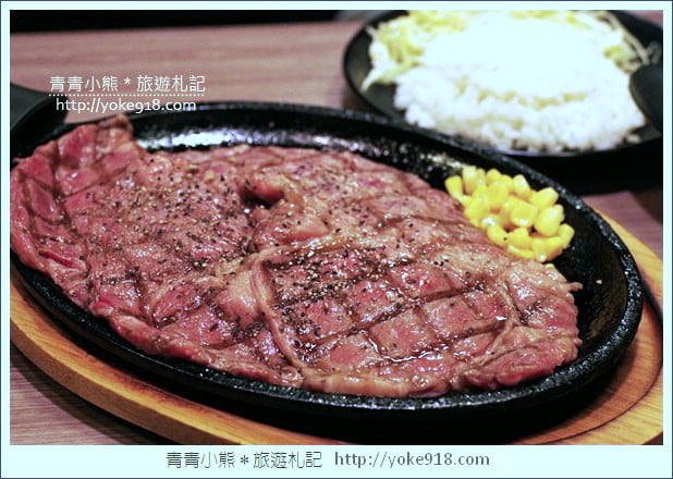 沖繩隱藏版美食》STEAK HIKARU和牛牛排，和牛不再貴森森，讓人想再吃的牛排 @青青小熊＊旅遊札記