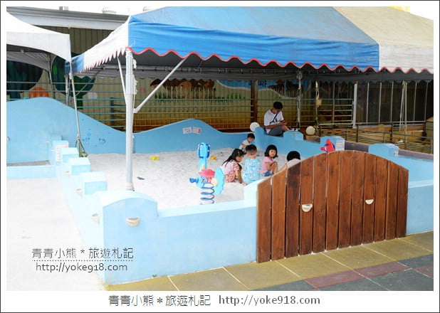 宜蘭景點》水鹿咖啡親子館.礁溪熱門親子餐廳~沙坑、遊戲區好好玩 @青青小熊*旅遊札記 宜蘭景點》水鹿咖啡親子館.礁溪熱門親子餐廳~沙坑、遊戲區好好玩 @青青小熊*旅遊札記