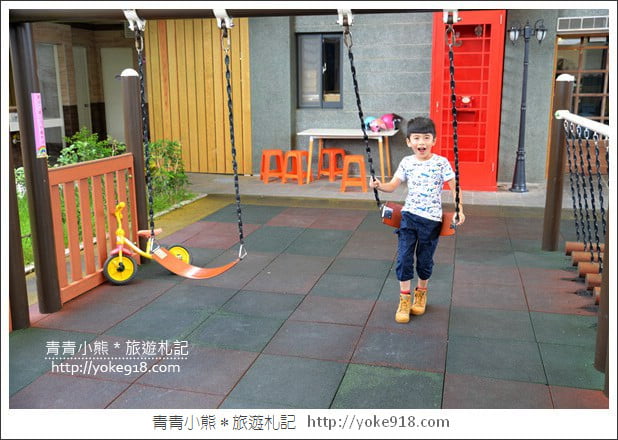 宜蘭景點》水鹿咖啡親子館．礁溪熱門親子餐廳~沙坑、遊戲區好好玩 @青青小熊＊旅遊札記