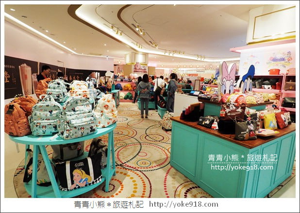 台中景點》秀泰生活台中文心店.結合影城.小書房沙龍空間~親子來這玩 @青青小熊*旅遊札記 台中景點》秀泰生活台中文心店.結合影城.小書房沙龍空間~親子來這玩 @青青小熊*旅遊札記