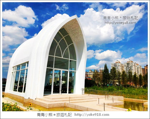 桃園景點》皇家薇庭夢幻水上教堂．莊敬大池旁亮點~超夯打卡景點 @青青小熊＊旅遊札記
