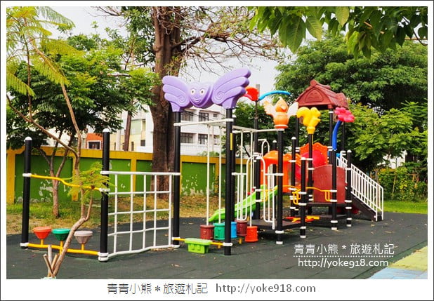台中IG景點》大里內新國小.彩虹跑道/藍白風建築~這裡也好拍 @青青小熊*旅遊札記 台中IG景點》大里內新國小.彩虹跑道/藍白風建築~這裡也好拍 @青青小熊*旅遊札記