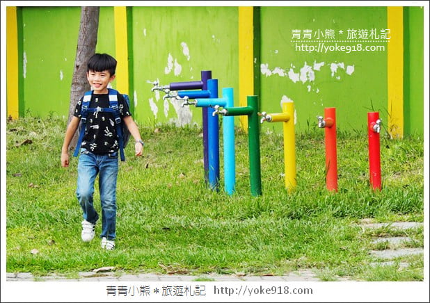 台中IG景點》大里內新國小.彩虹跑道/藍白風建築~這裡也好拍 @青青小熊*旅遊札記 台中IG景點》大里內新國小.彩虹跑道/藍白風建築~這裡也好拍 @青青小熊*旅遊札記