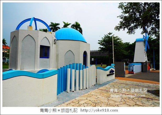 台中IG景點》大里內新國小.彩虹跑道/藍白風建築~這裡也好拍 @青青小熊*旅遊札記 台中IG景點》大里內新國小.彩虹跑道/藍白風建築~這裡也好拍 @青青小熊*旅遊札記