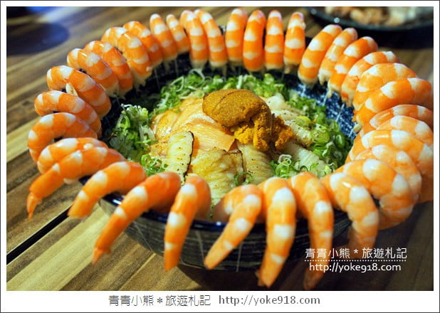 台南美食餐廳》城前料理亭．浮誇系日式料理~滿滿鮮蝦的爆丼 @青青小熊＊旅遊札記