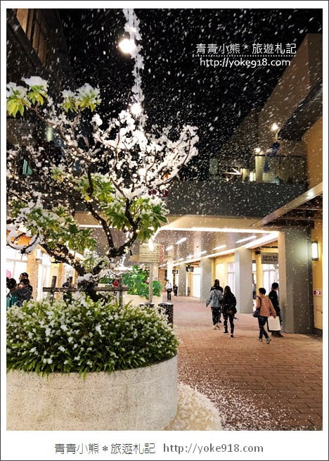 桃園景點》華泰名品城聖誕村.桃園最美聖誕樹~夢幻雪景浪漫滿點(活動已結束) @青青小熊*旅遊札記 桃園景點》華泰名品城聖誕村.桃園最美聖誕樹~夢幻雪景浪漫滿點(活動已結束) @青青小熊*旅遊札記