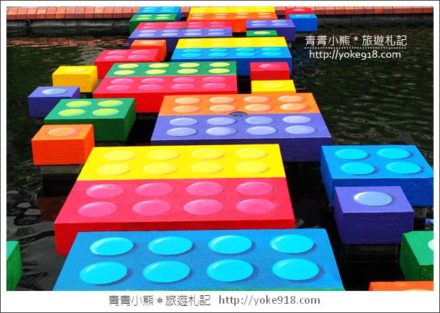 台北景點》新莊中港大排彩繪.積木水上步道,3D立體彩繪~親子同遊好去處 @青青小熊*旅遊札記 台北景點》新莊中港大排彩繪.積木水上步道,3D立體彩繪~親子同遊好去處 @青青小熊*旅遊札記