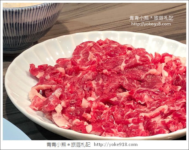 台南美食》安平牛五蔵肉鍋．美味牛肉火鍋~時尚舒適的用餐環境 @青青小熊＊旅遊札記