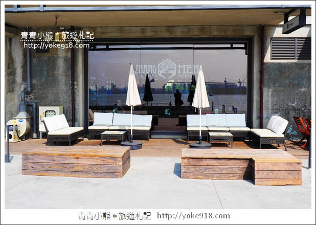 高雄景點》棧貳庫棧伍庫.白色旋轉木馬/摩艾像出沒~拍照散步好去處 @青青小熊*旅遊札記 高雄景點》棧貳庫棧伍庫.白色旋轉木馬/摩艾像出沒~拍照散步好去處 @青青小熊*旅遊札記