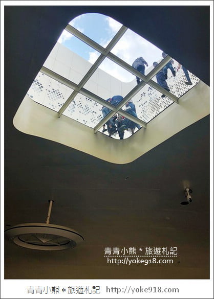 高雄新景點》衛武營國家藝術文化中心.時尚前衛的現代空間 @青青小熊*旅遊札記 高雄新景點》衛武營國家藝術文化中心.時尚前衛的現代空間 @青青小熊*旅遊札記