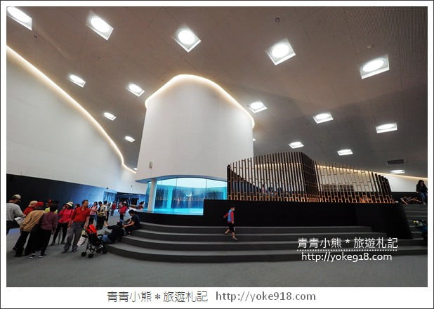 高雄新景點》衛武營國家藝術文化中心.時尚前衛的現代空間 @青青小熊*旅遊札記 高雄新景點》衛武營國家藝術文化中心.時尚前衛的現代空間 @青青小熊*旅遊札記