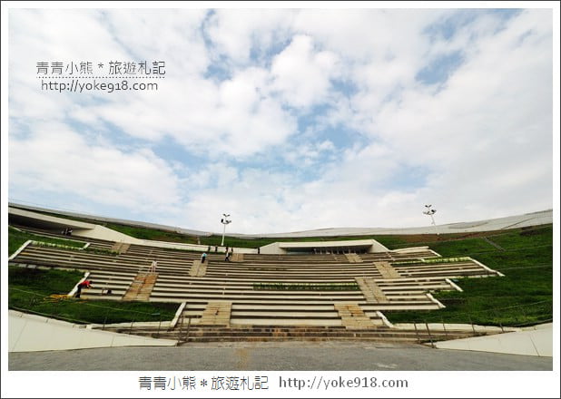 高雄新景點》衛武營國家藝術文化中心．時尚前衛的現代空間 @青青小熊＊旅遊札記