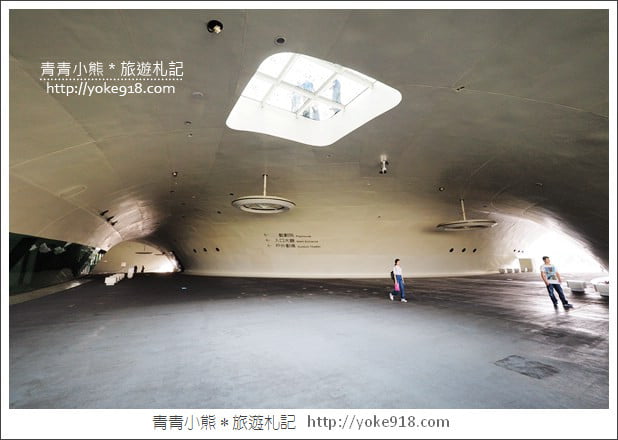 高雄新景點》衛武營國家藝術文化中心．時尚前衛的現代空間 @青青小熊＊旅遊札記
