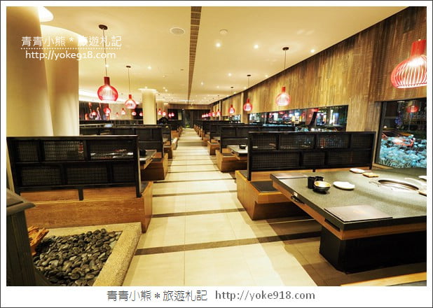 台中餐廳》花鮨日式餐廳.燒肉火鍋日式料理~一起漫步在白色玫瑰花海 @青青小熊*旅遊札記 台中餐廳》花鮨日式餐廳.燒肉火鍋日式料理~一起漫步在白色玫瑰花海 @青青小熊*旅遊札記