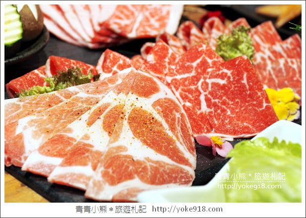 台中餐廳》花鮨日式餐廳．燒肉火鍋日式料理~一起漫步在白色玫瑰花海 @青青小熊＊旅遊札記