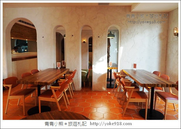 台中景點》貓門咖啡.南屯新景點~異國風建築拍照去 @青青小熊*旅遊札記 台中景點》貓門咖啡.南屯新景點~異國風建築拍照去 @青青小熊*旅遊札記